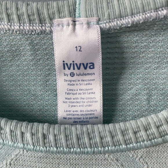 Ivivva Long Sleeve Shirt in Mint colour in Girls size 12 / Women’s 2 - Picture 3 of 3